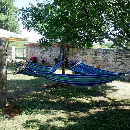 Holiday Ulika Apt 1 *